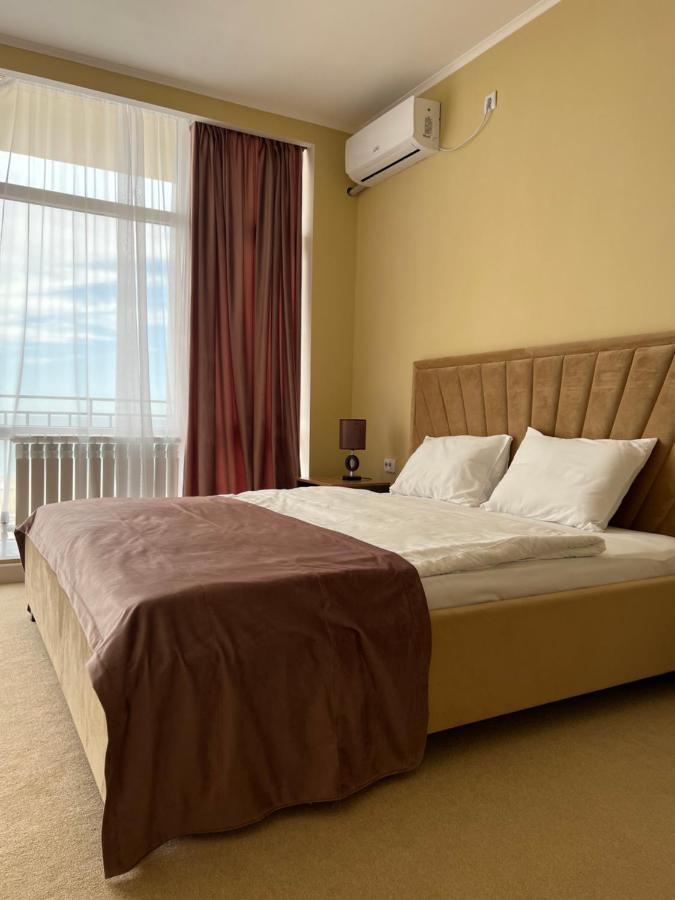 Tolkyn Plaza Hotel Aktau  Zewnętrze zdjęcie